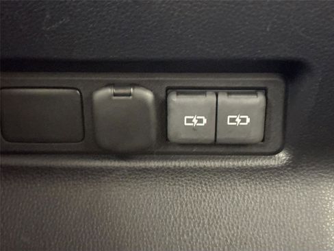 Certified 2024 Toyota Land Cruiser image 37