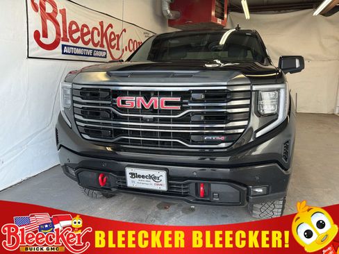 Used 2024 GMC Sierra 1500 AT4 w/ Technology Package image 1