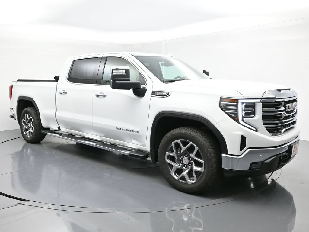 Used 2025 GMC Sierra 1500 SLT w/ SLT Premium Plus Package AWD/4WD image 7