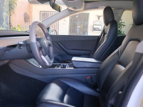 Used 2020 Tesla Model Y Long Range AWD/4WD image 11