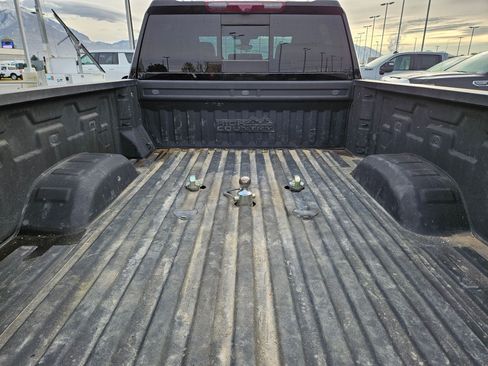 Used 2023 Chevrolet Silverado 3500 High Country image 31