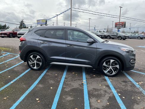 Used 2017 Hyundai Tucson Limited image 6