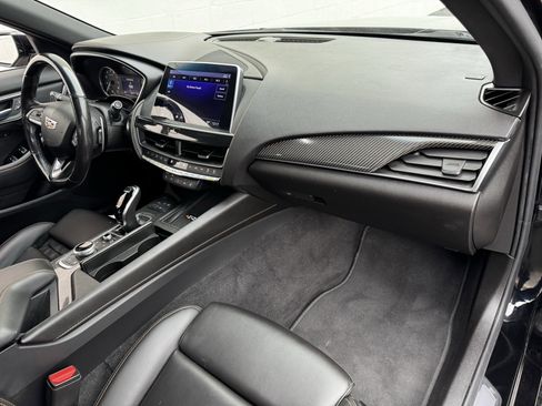 Used 2022 Cadillac CT5 Sport image 9
