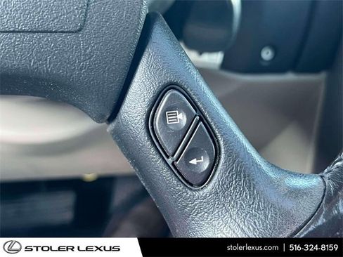 Used 2003 HUMMER H2 image 28