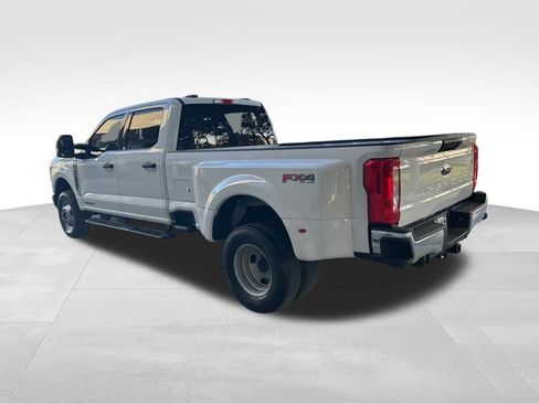 Used 2024 Ford F350 XLT w/ FX4 Off-Road Package image 4