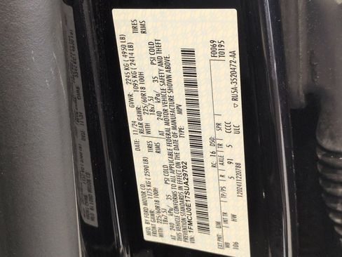 Certified 2025 Ford Escape SE FWD image 39