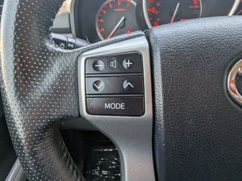 Used 2012 Toyota 4Runner SR5 w/ Premium Pkg w/3rd Row Seat AWD/4WD image 14