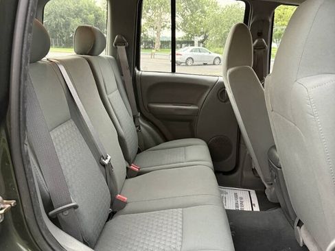 Used 2007 Jeep Liberty Sport AWD/4WD image 13
