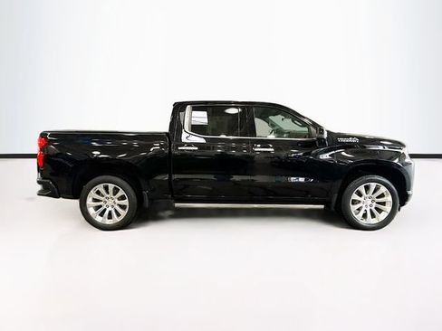 Used 2021 Chevrolet Silverado 1500 High Country w/ Technology Package image 5