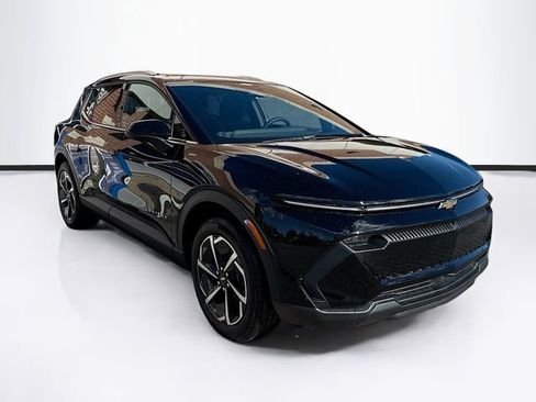 New 2026 Chevrolet Equinox EV LT FWD image 3