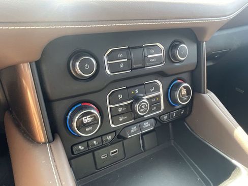 Used 2022 Chevrolet Tahoe High Country AWD/4WD image 25