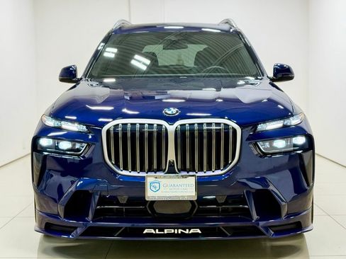Used 2025 BMW ALPINA XB7 image 11