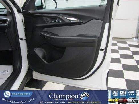Certified 2023 Chevrolet TrailBlazer LT FWD image 33