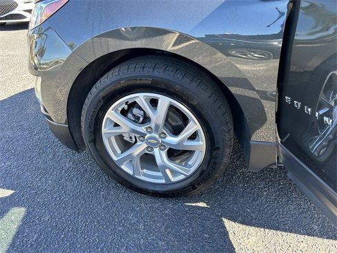 Used 2020 Chevrolet Equinox Premier image 32