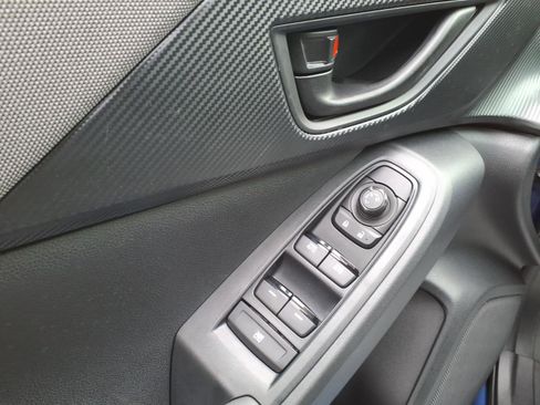 Certified 2025 Subaru Crosstrek 2.0i Premium image 10