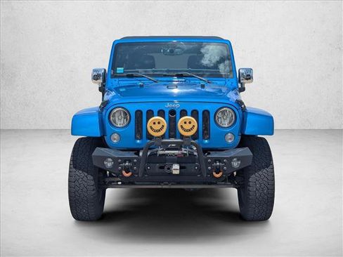 Used 2015 Jeep Wrangler Unlimited Sahara w/ Connectivity Group AWD/4WD image 2