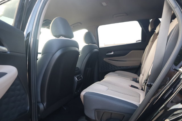 Used 2023 Hyundai Santa Fe SEL FWD image 23