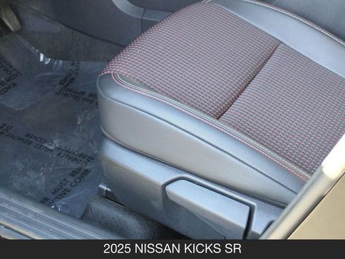 Used 2025 Nissan Kicks SR FWD image 15