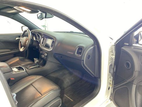 Used 2016 Dodge Charger SXT w/ AWD Plus Group image 21