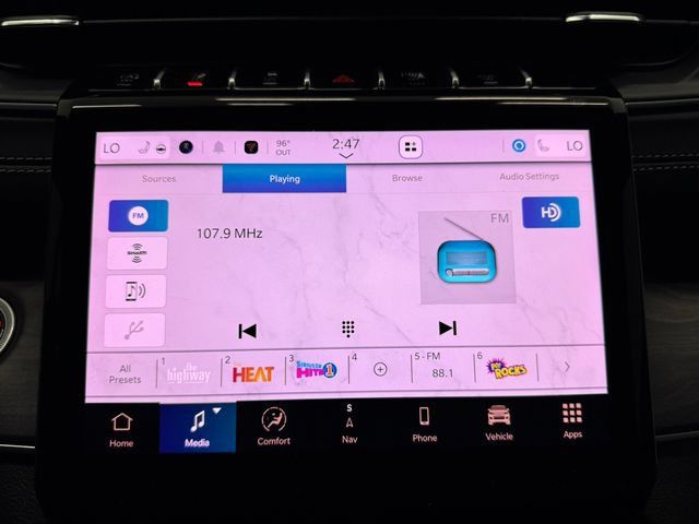 Used 2025 Jeep Grand Cherokee L Limited RWD image 31
