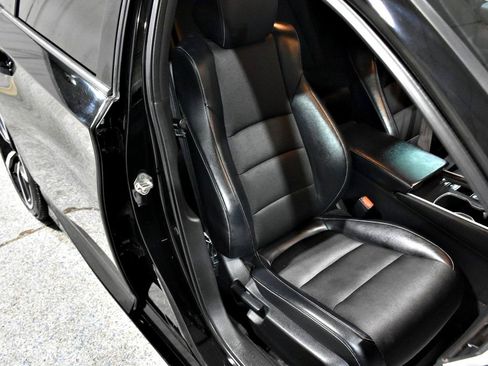 Used 2018 Honda Accord Sport image 21