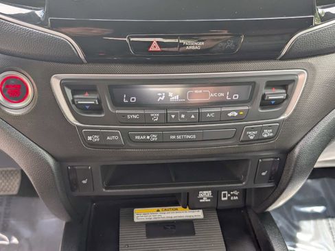 Certified 2023 Honda Passport TrailSport image 28