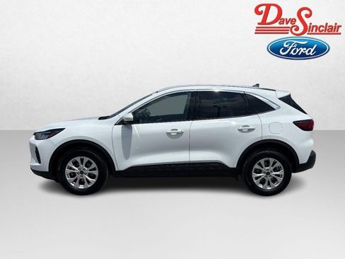 Used 2023 Ford Escape Active w/ Tech Pack #2 AWD/4WD image 10