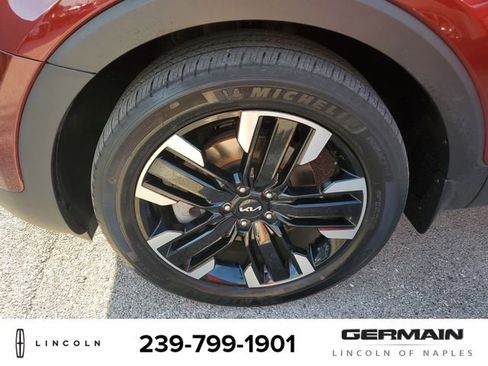 Used 2023 Kia Telluride SX Prestige image 12