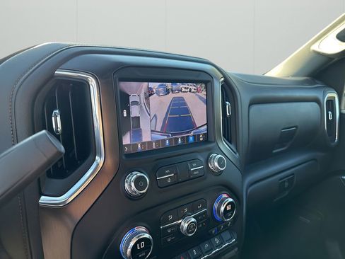 Used 2022 GMC Sierra 2500 AT4 w/ AT4 Premium Plus Package image 37