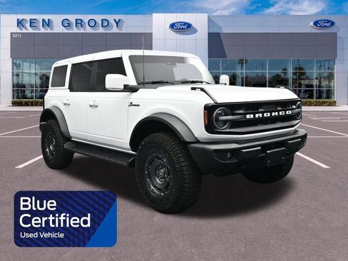 Used 2025 Ford Bronco Outer Banks w/ Sasquatch Package AWD/4WD image 1
