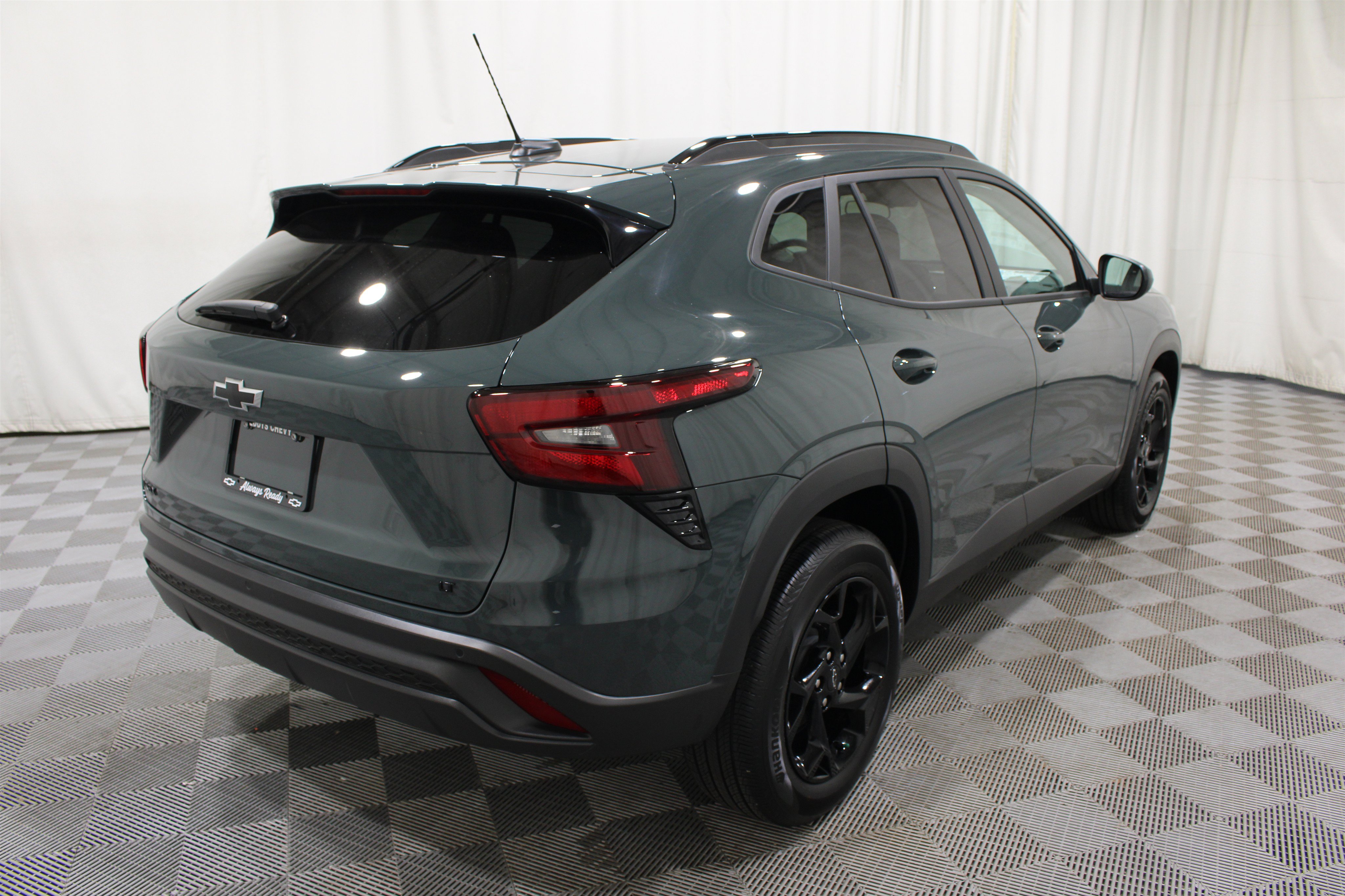New 2026 Chevrolet Trax LT w/ Driver Confidence Package FWD image 29