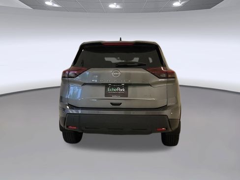 Used 2025 Nissan Rogue S AWD/4WD image 8