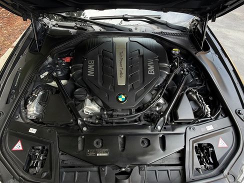 Used 2015 BMW 550i Sedan RWD image 9