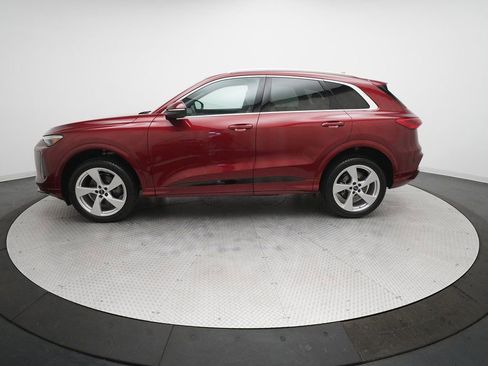 Used 2025 Audi Q5 2.0T Premium Plus w/ Premium Plus image 7