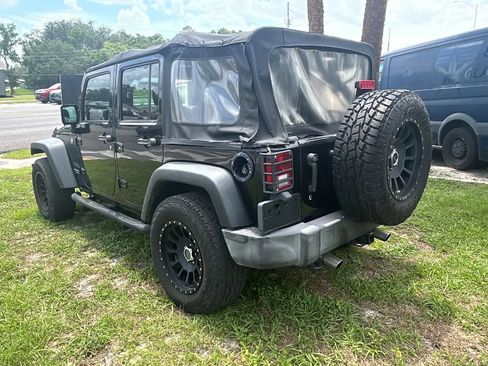 Used 2016 Jeep Wrangler Unlimited Sport w/ Max Tow Package AWD/4WD image 6