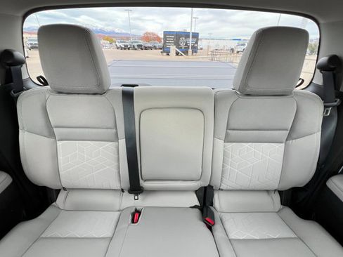 Certified 2025 Nissan Frontier SV image 24