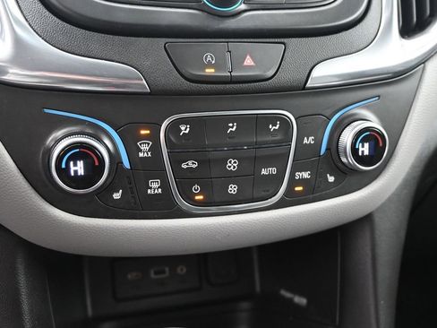 Used 2023 Chevrolet Equinox LT w/ Driver Convenience Package image 32