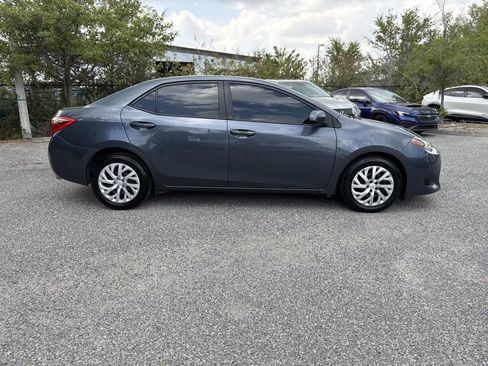 Used 2019 Toyota Corolla LE image 2