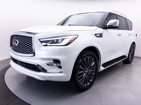 Used 2023 INFINITI QX80 Sensory w/ Cargo Package AWD/4WD image 16