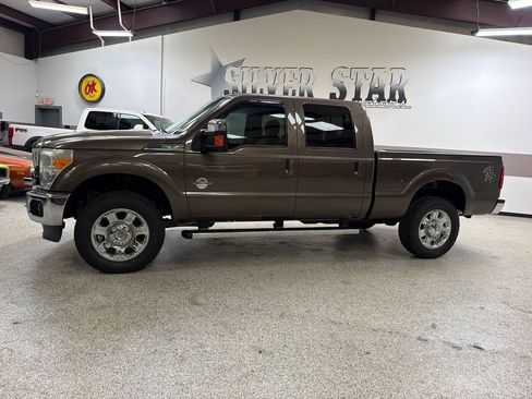 Used 2016 Ford F350 Lariat w/ Chrome Package AWD/4WD image 2