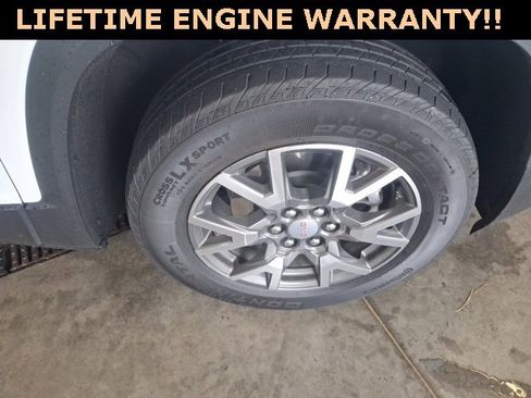 Used 2023 GMC Acadia SLE w/ Driver Convenience Package image 39