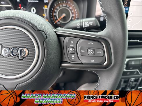 New 2025 Jeep Gladiator Rubicon w/ Technology Group image 26