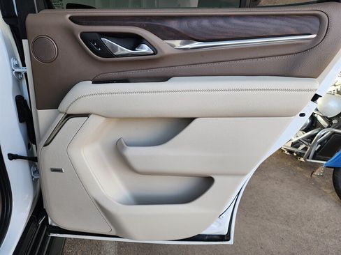 Used 2023 GMC Yukon Denali w/ LPO, Floor Liner Package RWD image 75