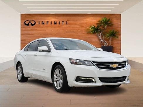 Used 2018 Chevrolet Impala LT image 3