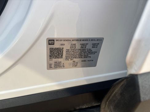 Used 2025 Chevrolet Equinox LT FWD image 30