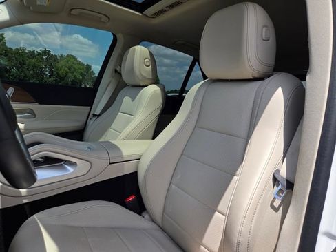 Used 2021 Mercedes-Benz GLE 350 4MATIC image 9