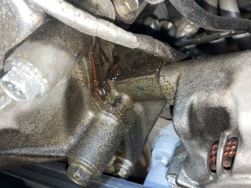 Used 2015 Jeep Renegade Latitude w/ Popular Equipment Group image 9