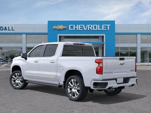 New 2026 Chevrolet Silverado 1500 High Country AWD/4WD image 3