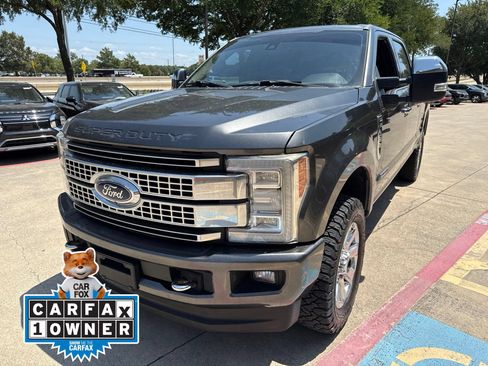 Used 2018 Ford F250 Platinum w/ Platinum Ultimate Package AWD/4WD image 8