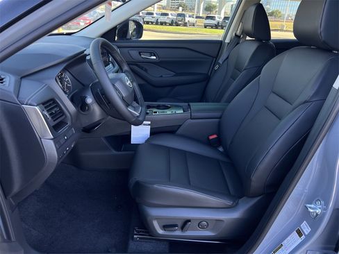 New 2026 Nissan Rogue SV image 13